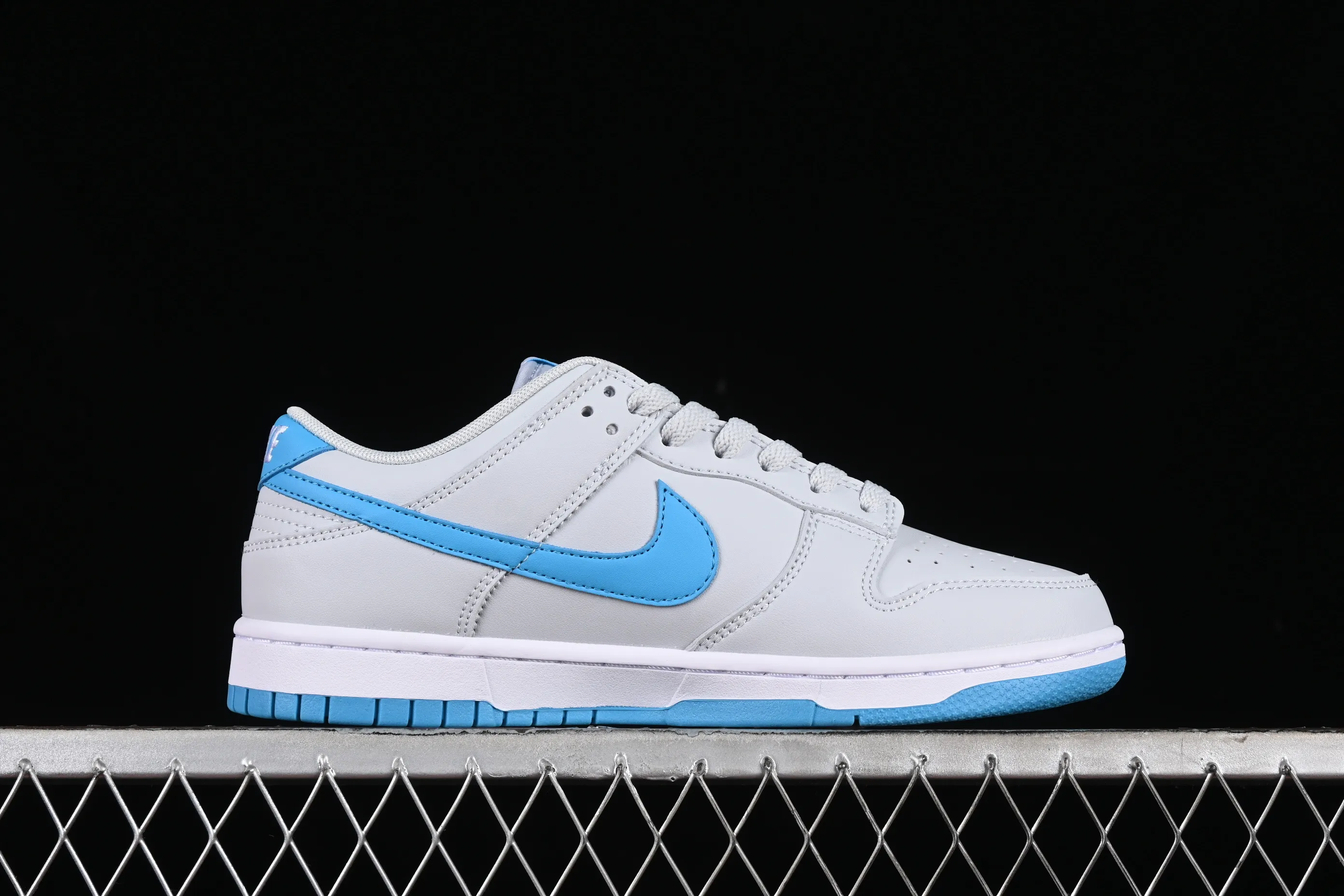 All categories Nk SB Dunk series Nk SB Dunk Low low-top sneakers Nk Dunk Low "Light Blue" Gray North Carolina SB low-top sports and leisure sneakers DV0831-001